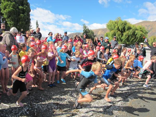  Puzzling World Junior Challenge Wanaka - one of the satellite events during the Challenge Wanaka Triathlon Festival (15-19 January 2014).